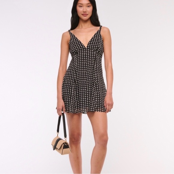 Abercrombie & Fitch Dresses & Skirts - Abercrombie & Fitch Black Mini Dress with White Polka Dots